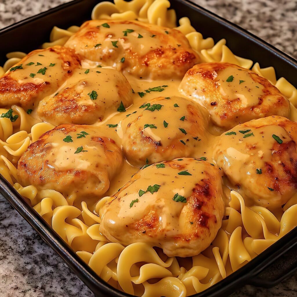 Creamy Baked Chicken with Egg Noodles, easy creamy baked chicken with egg noodles, Old fashioned chicken and egg noodles recipe, Creamy chicken and egg noodles recipe, Best chicken and noodles recipe ever, Creamy chicken and noodles recipe, Chicken and noodles with cream of chicken soup, Creamy chicken and noodles with vegetables, Easy chicken noodle recipes with few ingredients
